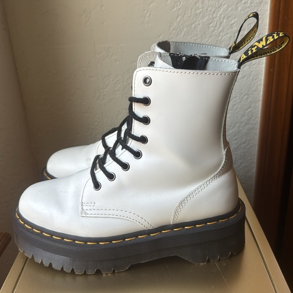 Dr. Martens Platform Jadon Boots Smooth White Leather - Picture 4 of 6